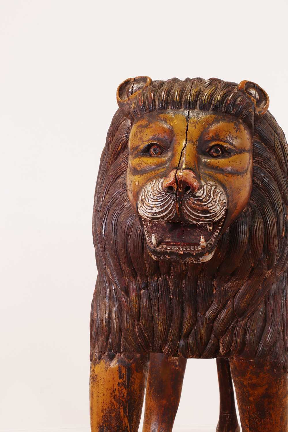 A large painted pine lion, - Image 3 of 7