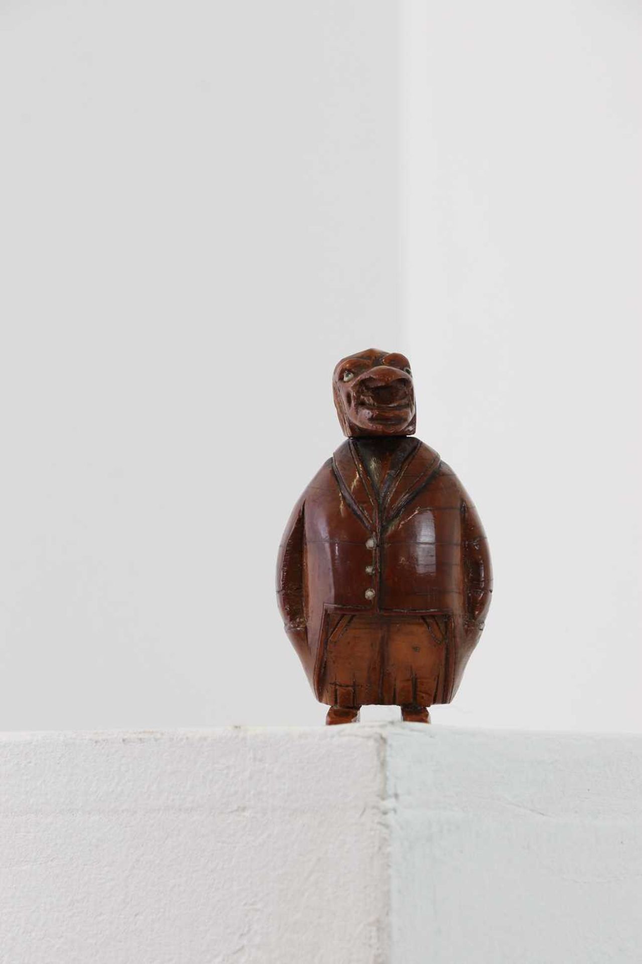 A coquilla nut figural snuffbox, - Image 3 of 5