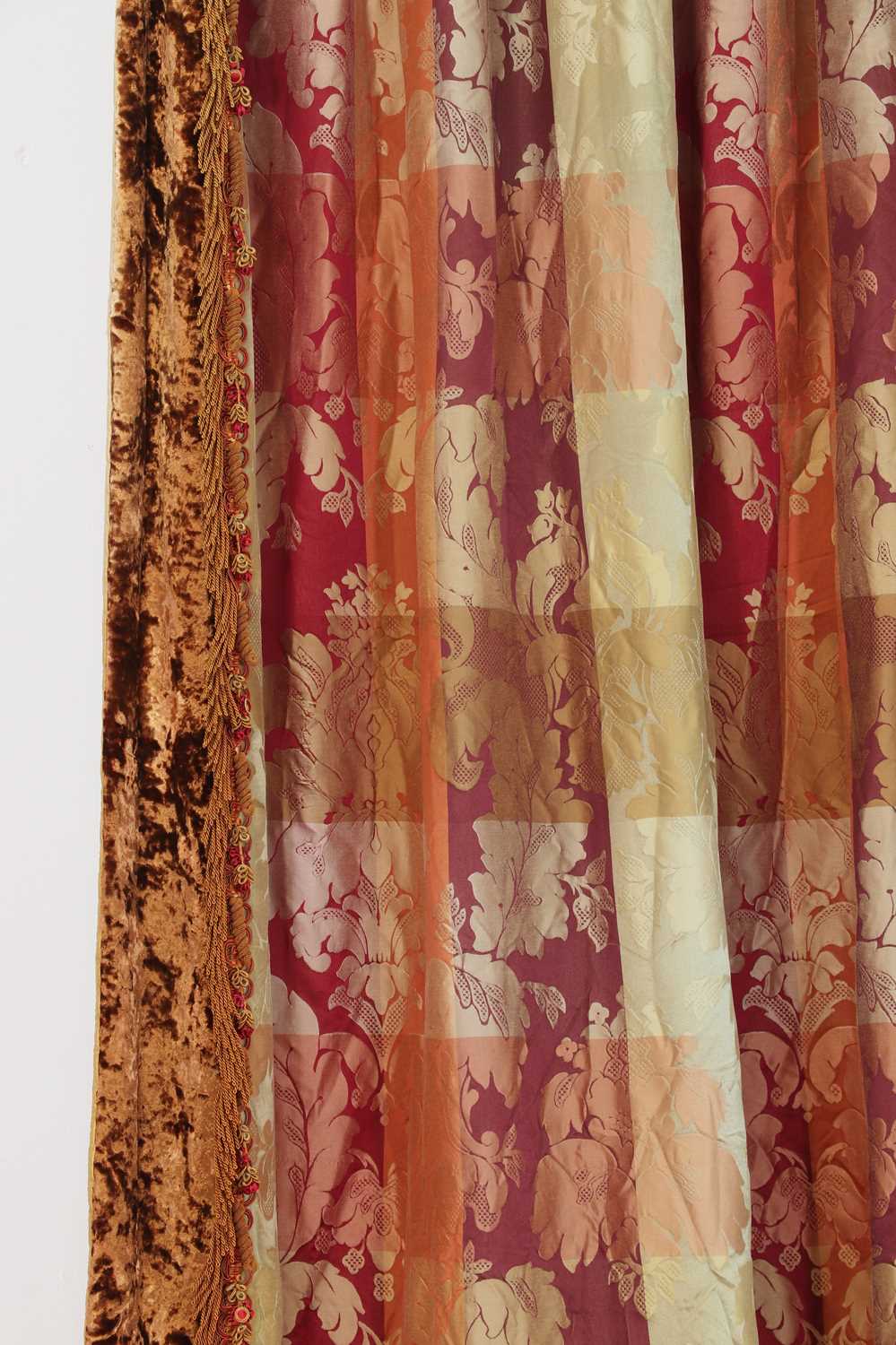 A pair of silk damask curtains, - Image 2 of 4