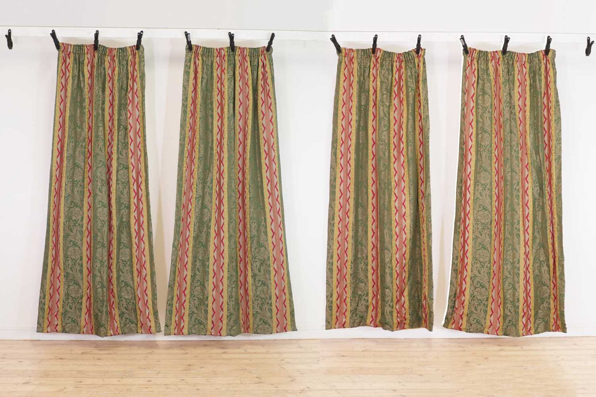 Two pairs of striped silk curtains, - Bild 2 aus 9