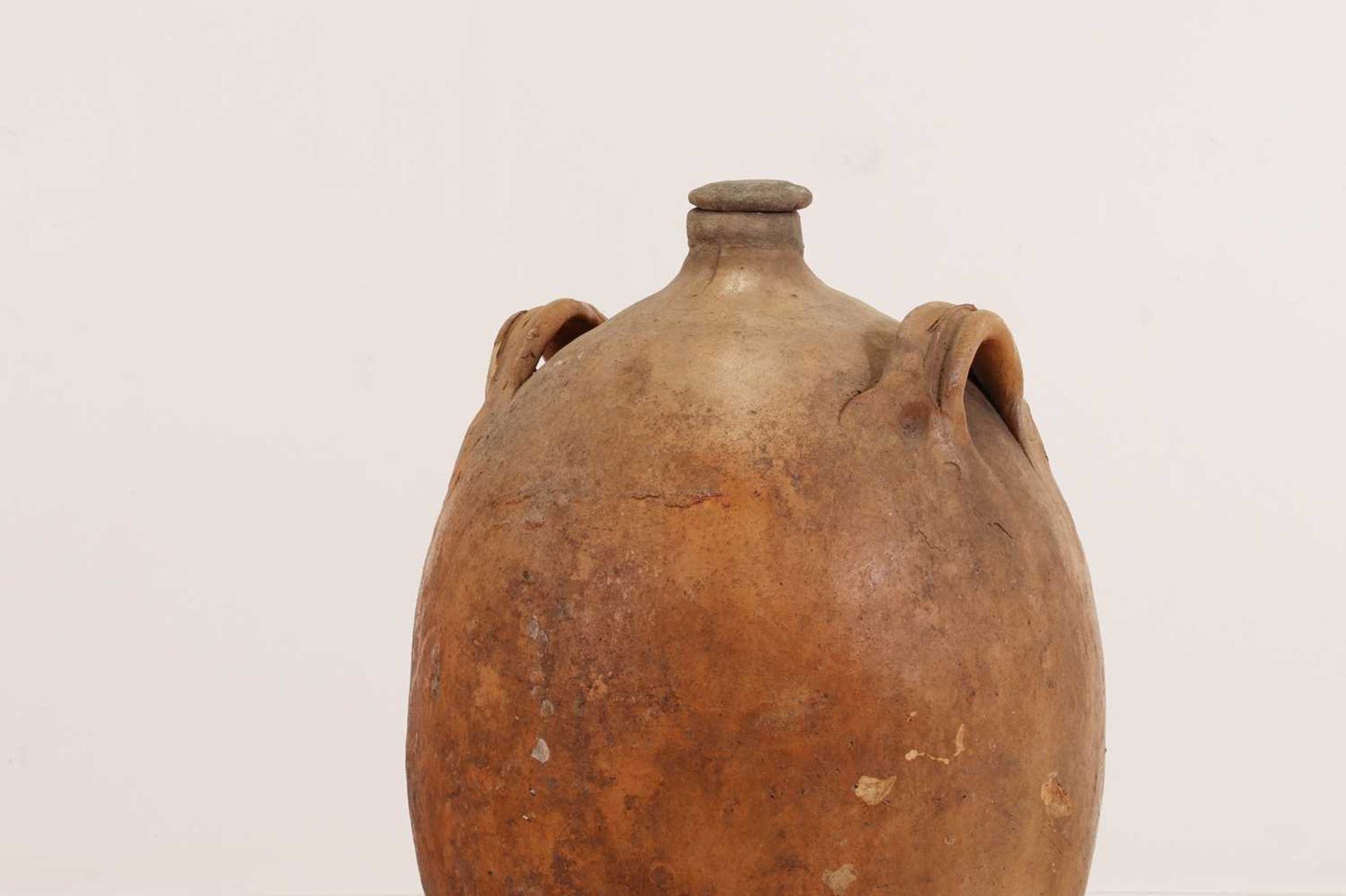 A terracotta oil pot, - Image 4 of 7