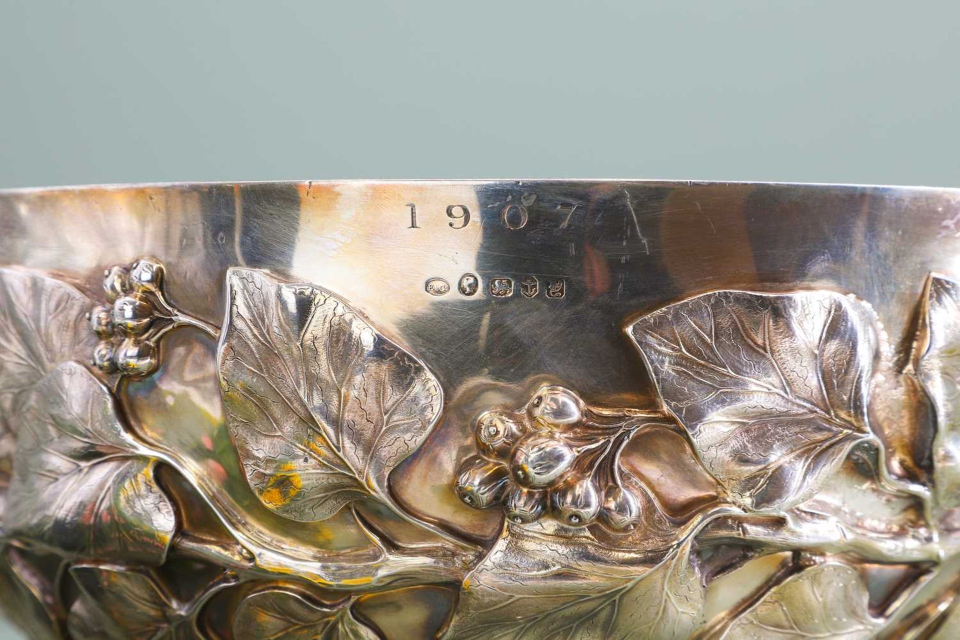 An early Victorian silver punchbowl, - Image 6 of 11