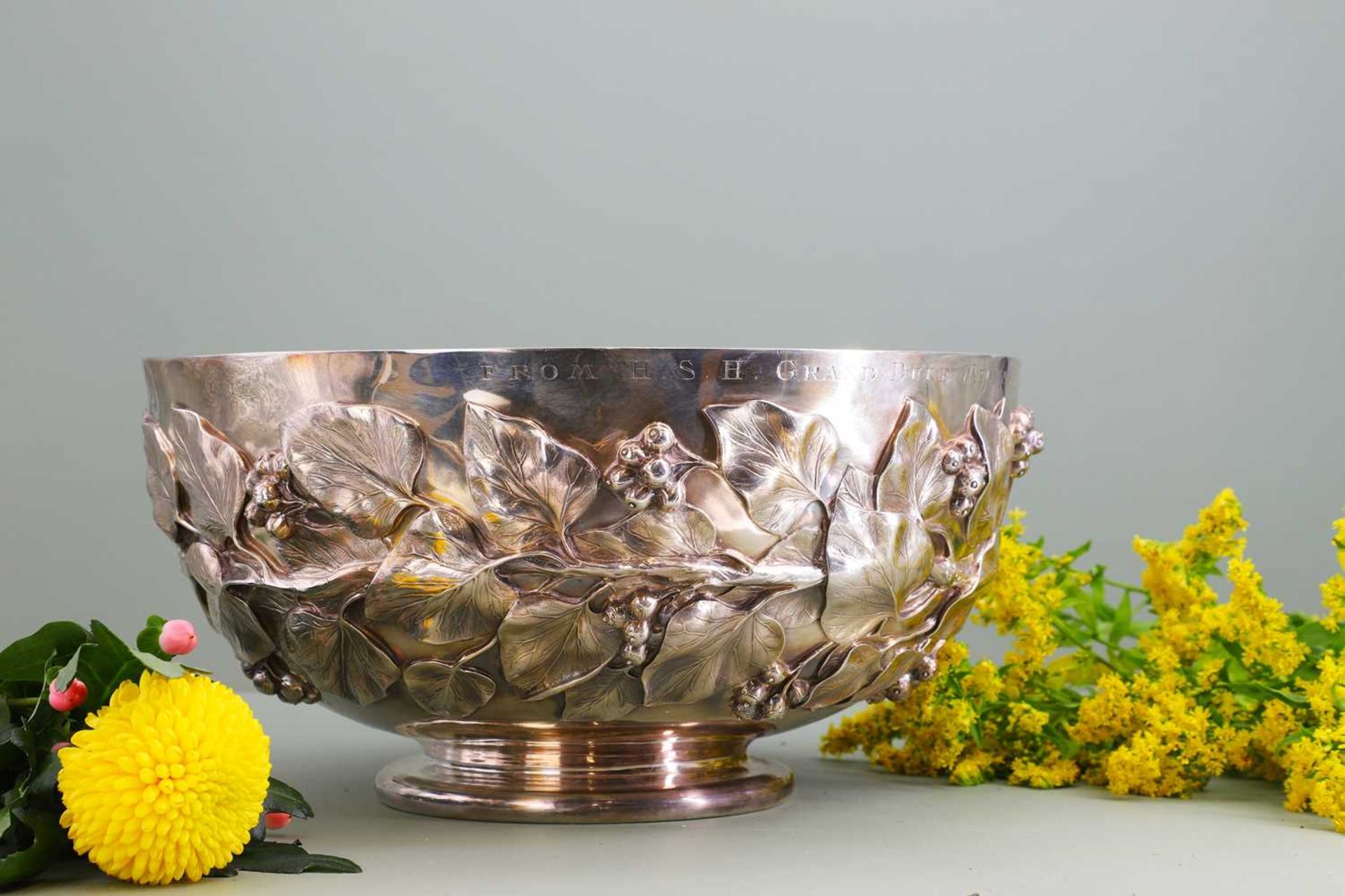 An early Victorian silver punchbowl, - Image 4 of 11
