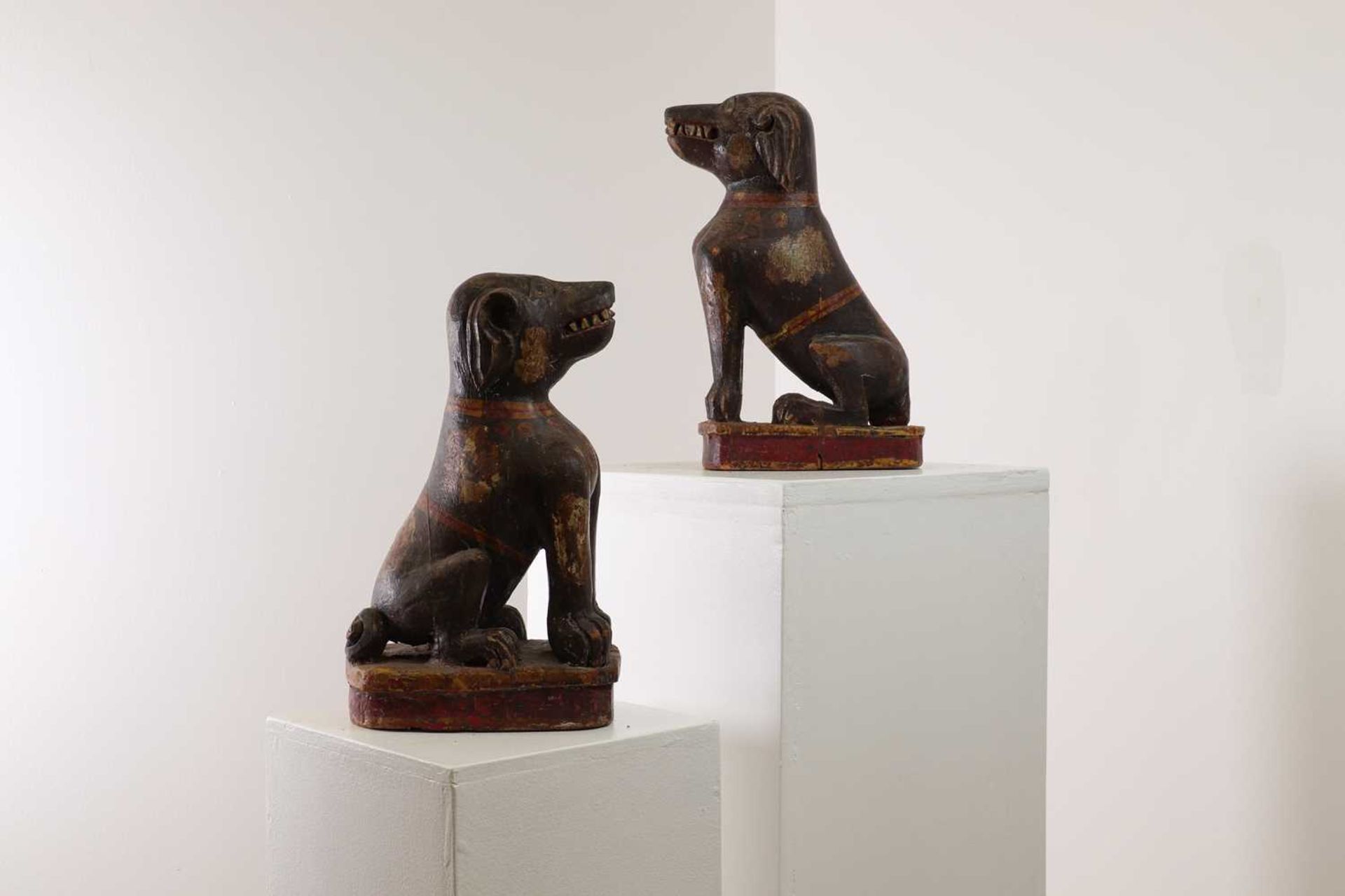 A pair of painted wooden dogs, - Image 4 of 6