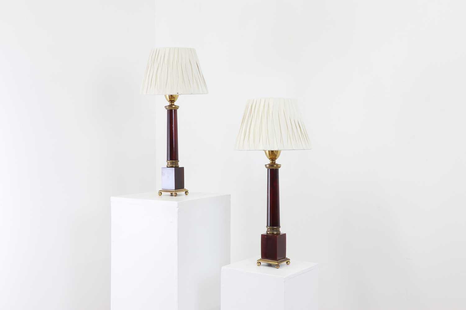 A pair of red Lucite and brass table lamps, - Image 2 of 4