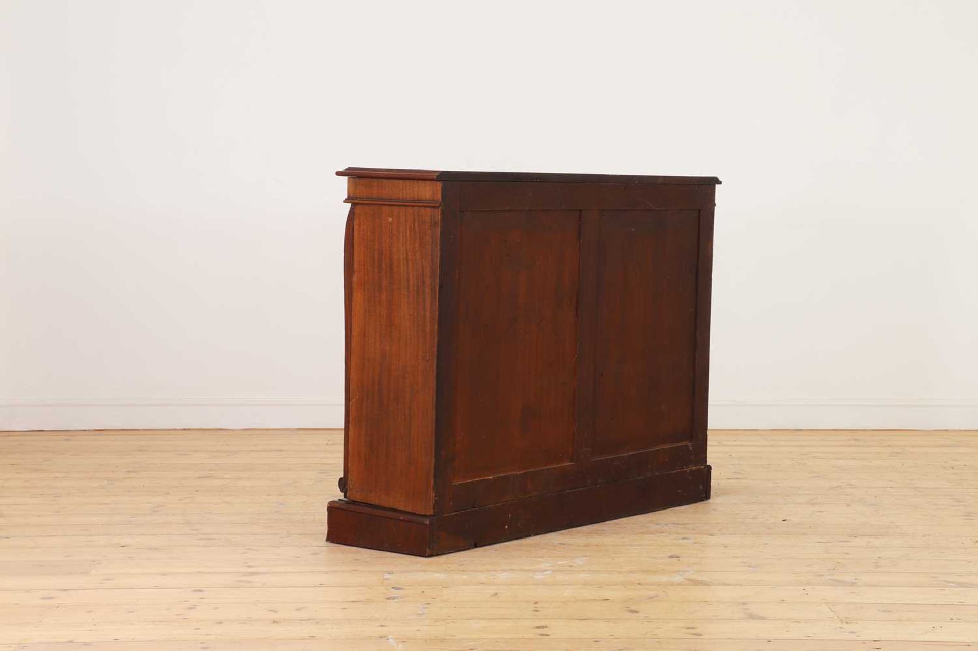 A George IV mahogany low open bookcase - Bild 3 aus 6