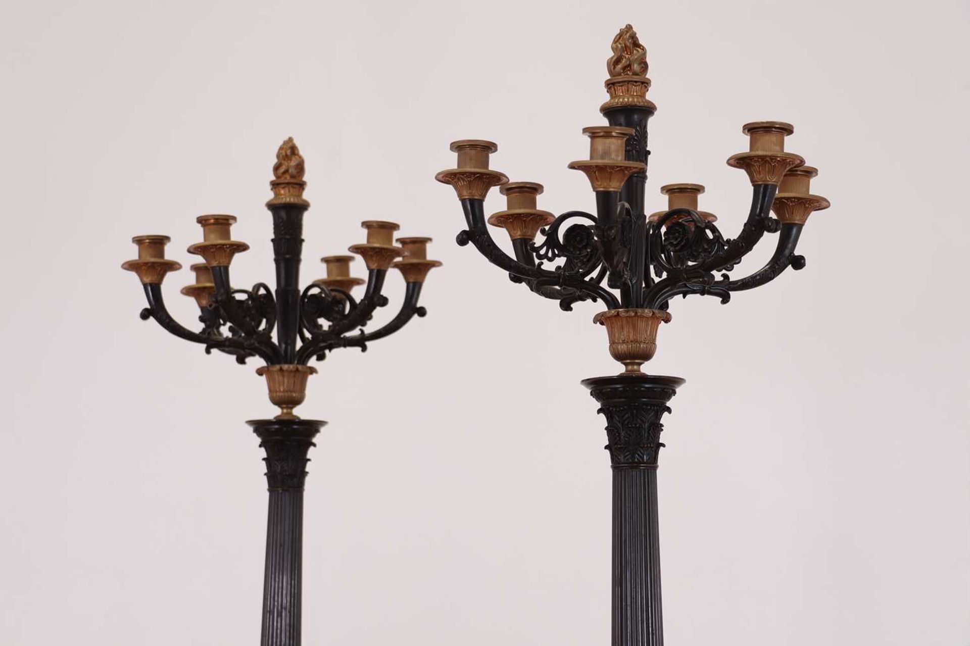 A pair of large gilt and patinated bronze candelabra, - Bild 5 aus 8