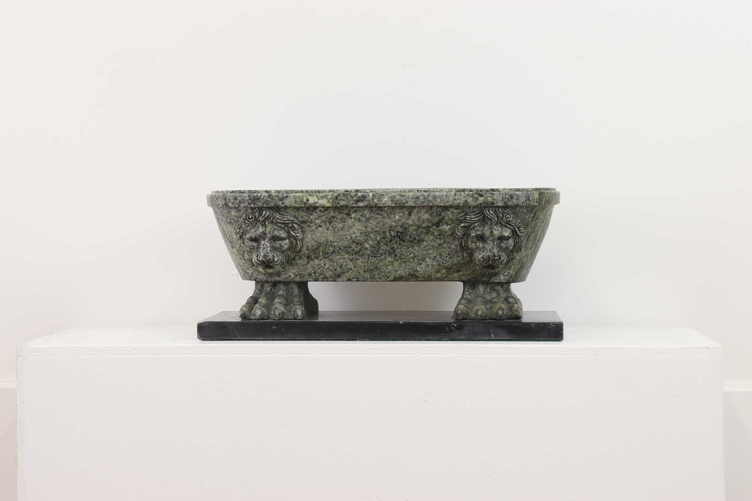 A grand-tour-type green marble cistern, - Image 4 of 13