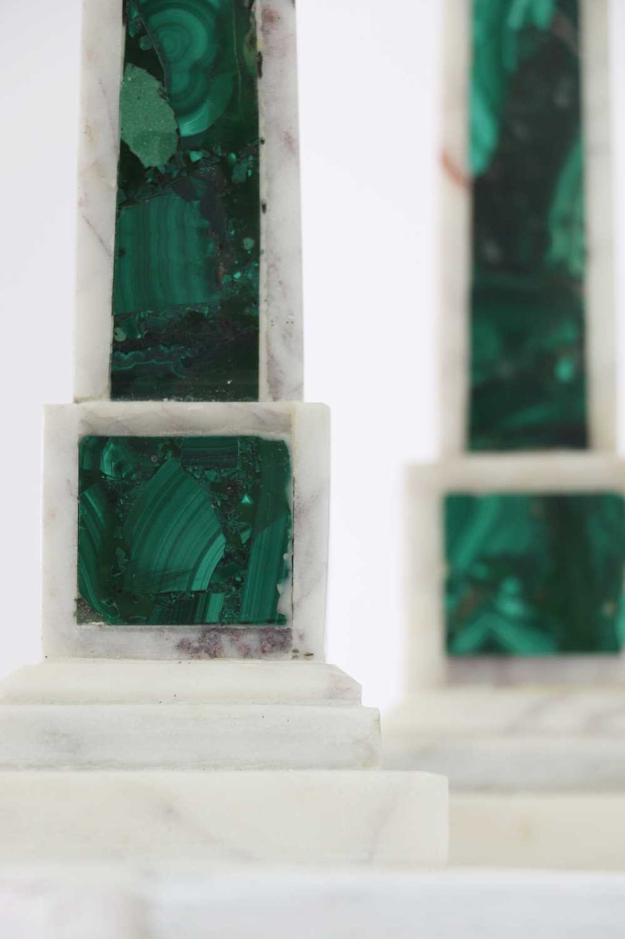 A pair of white marble and malachite obelisks - Image 5 of 6