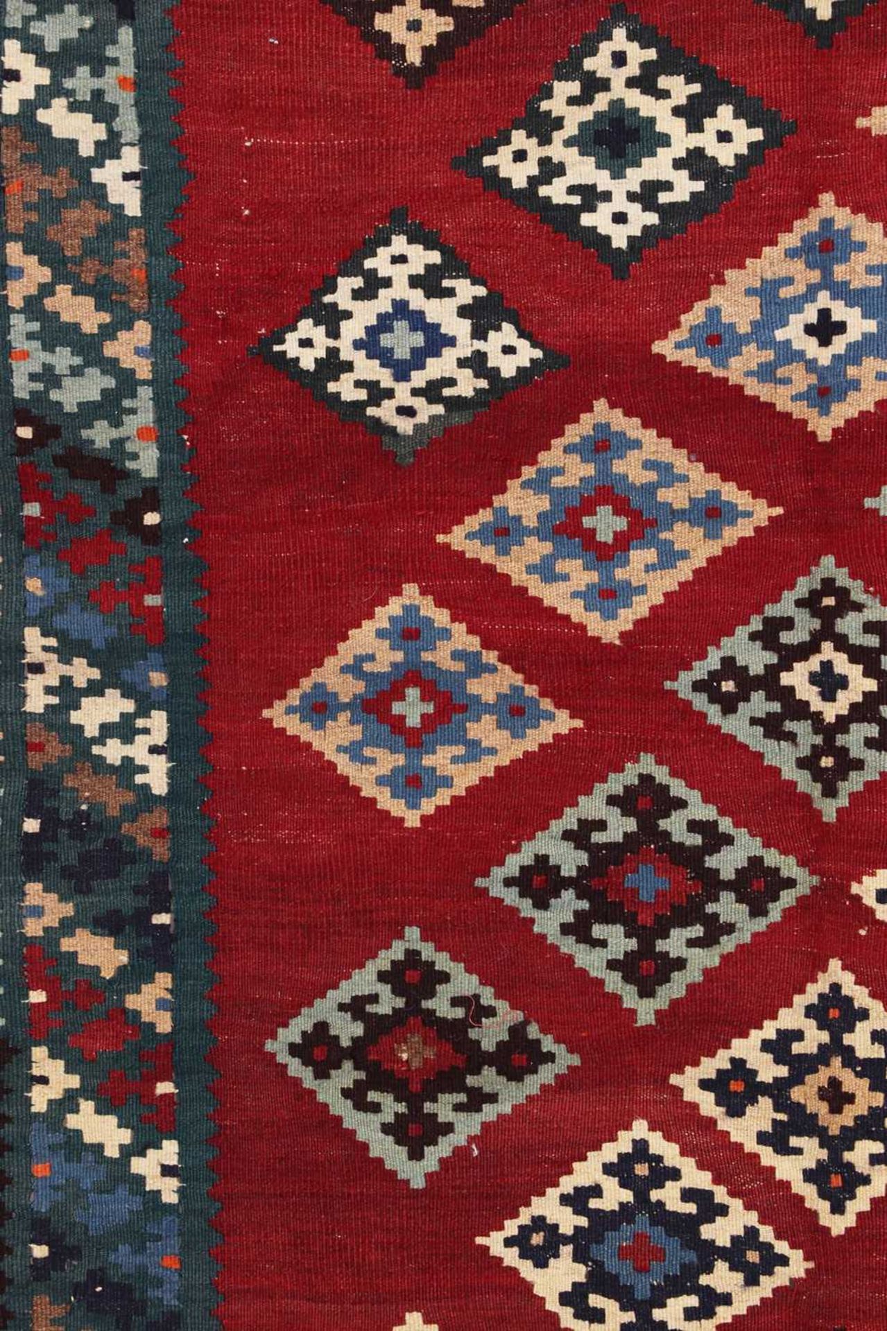 A Persian Qashqai kilim wool rug - Image 5 of 5