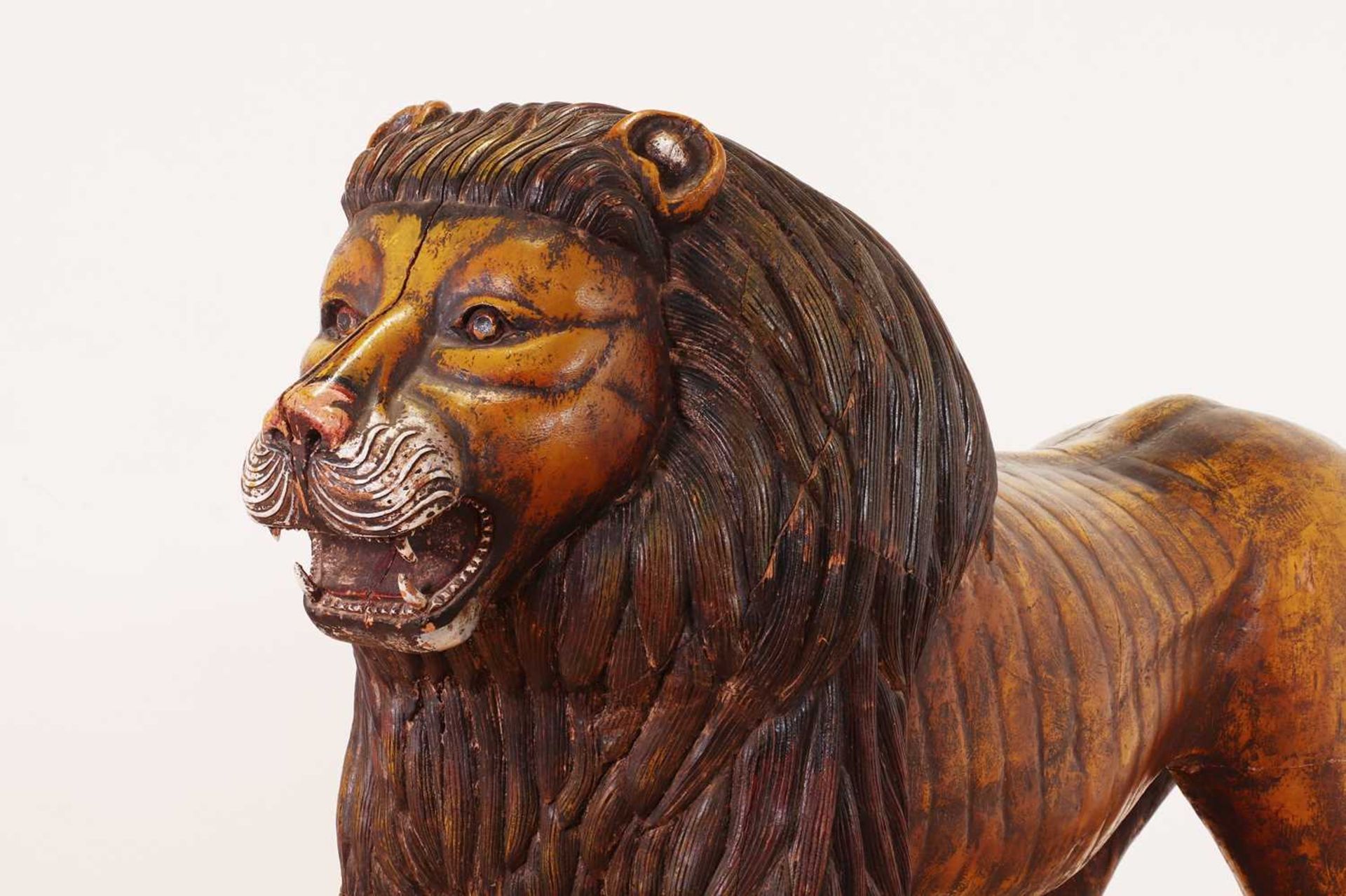 A large painted pine lion, - Image 2 of 7