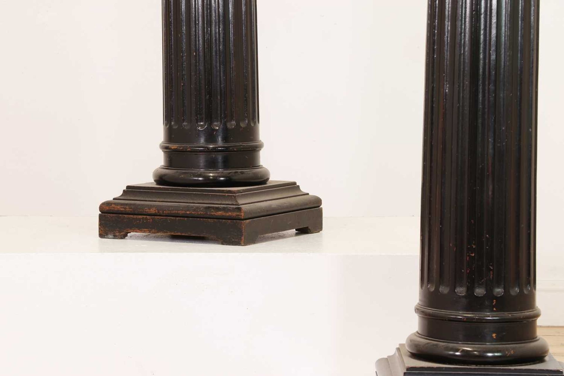 A pair of ebonised wooden columns, - Image 6 of 8