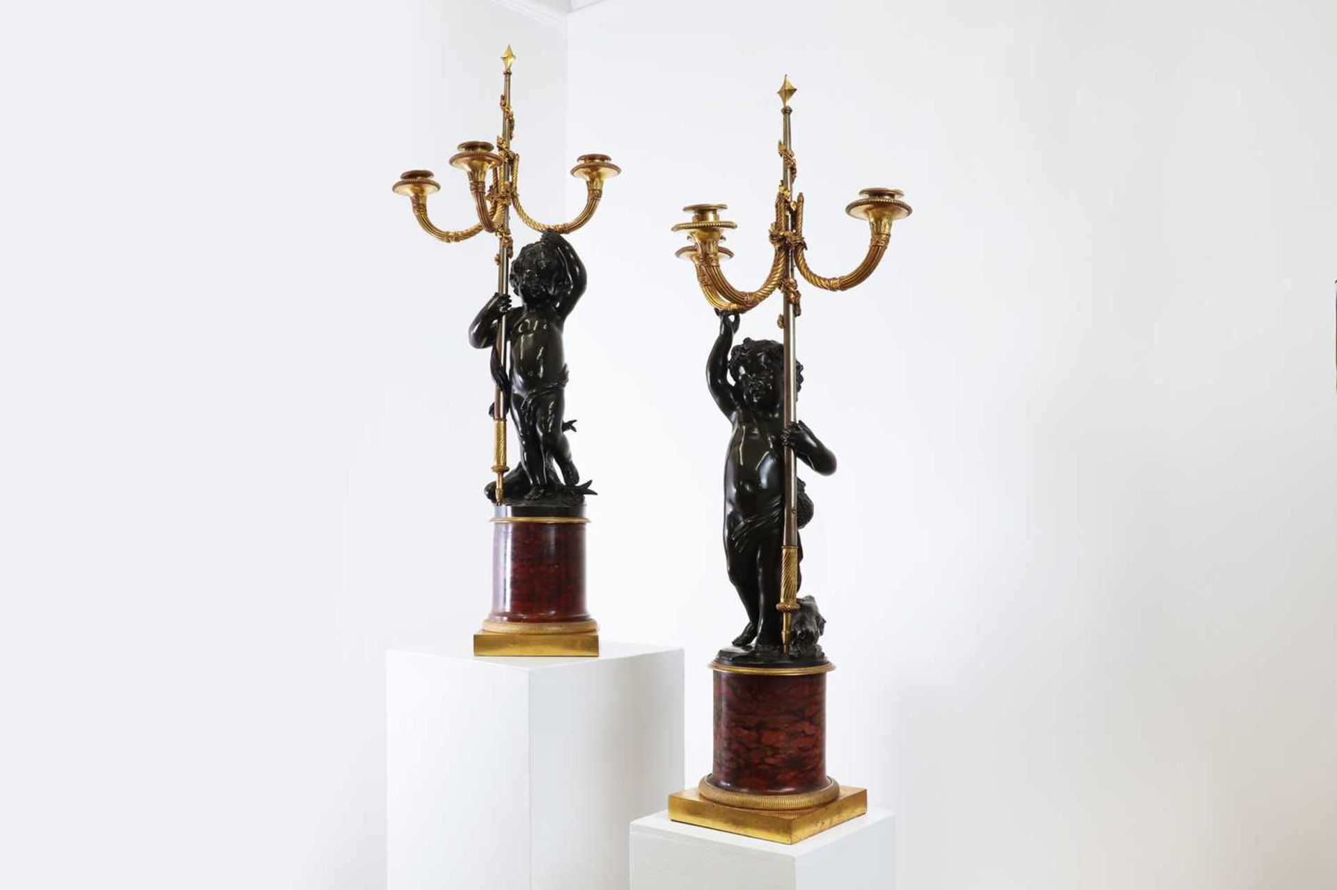 A pair of French Empire bronze and marble candelabra attributed to François Rémond (c.1747-1812), - Bild 2 aus 23