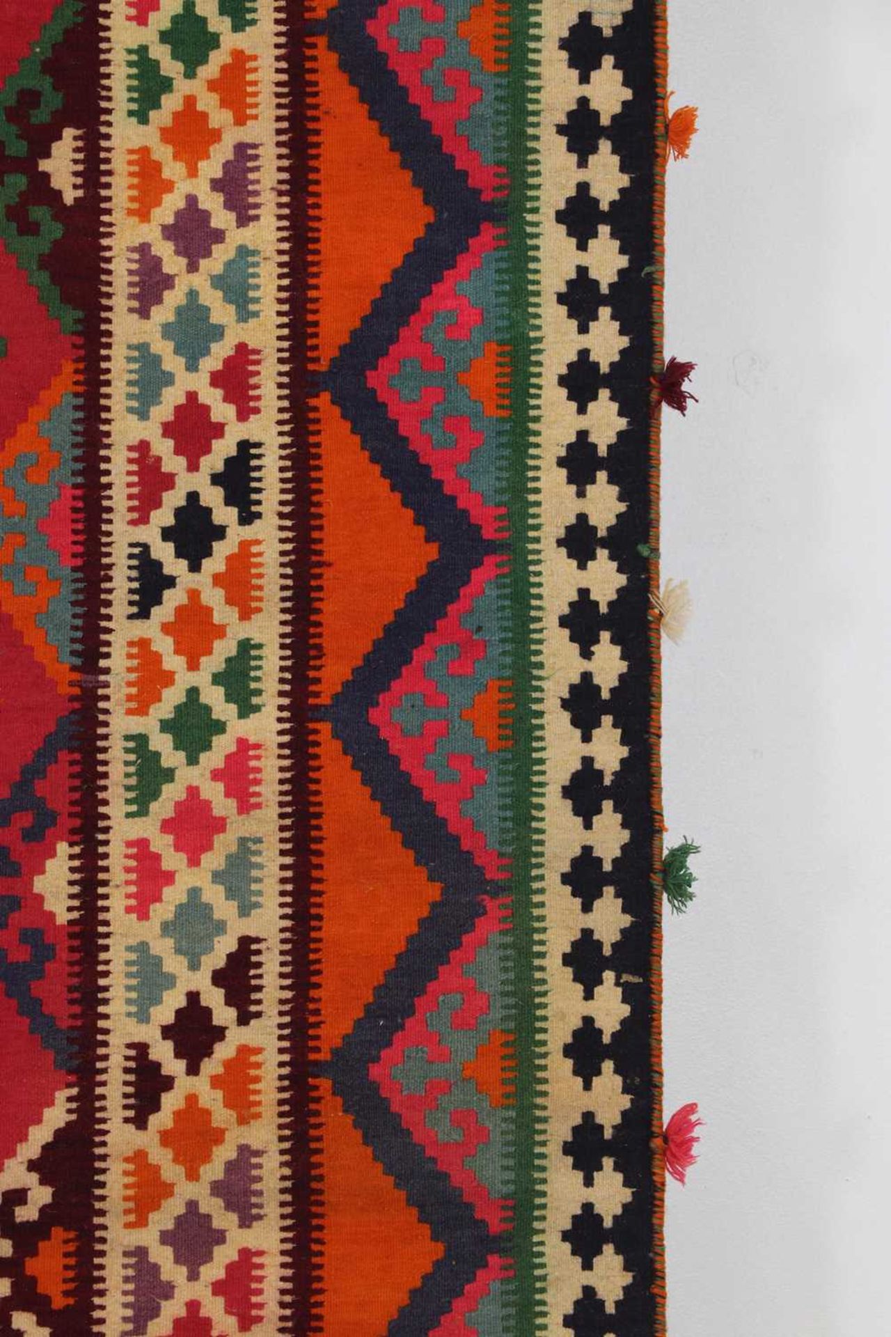 A Persian Qashqai kilim wool rug, - Bild 5 aus 13