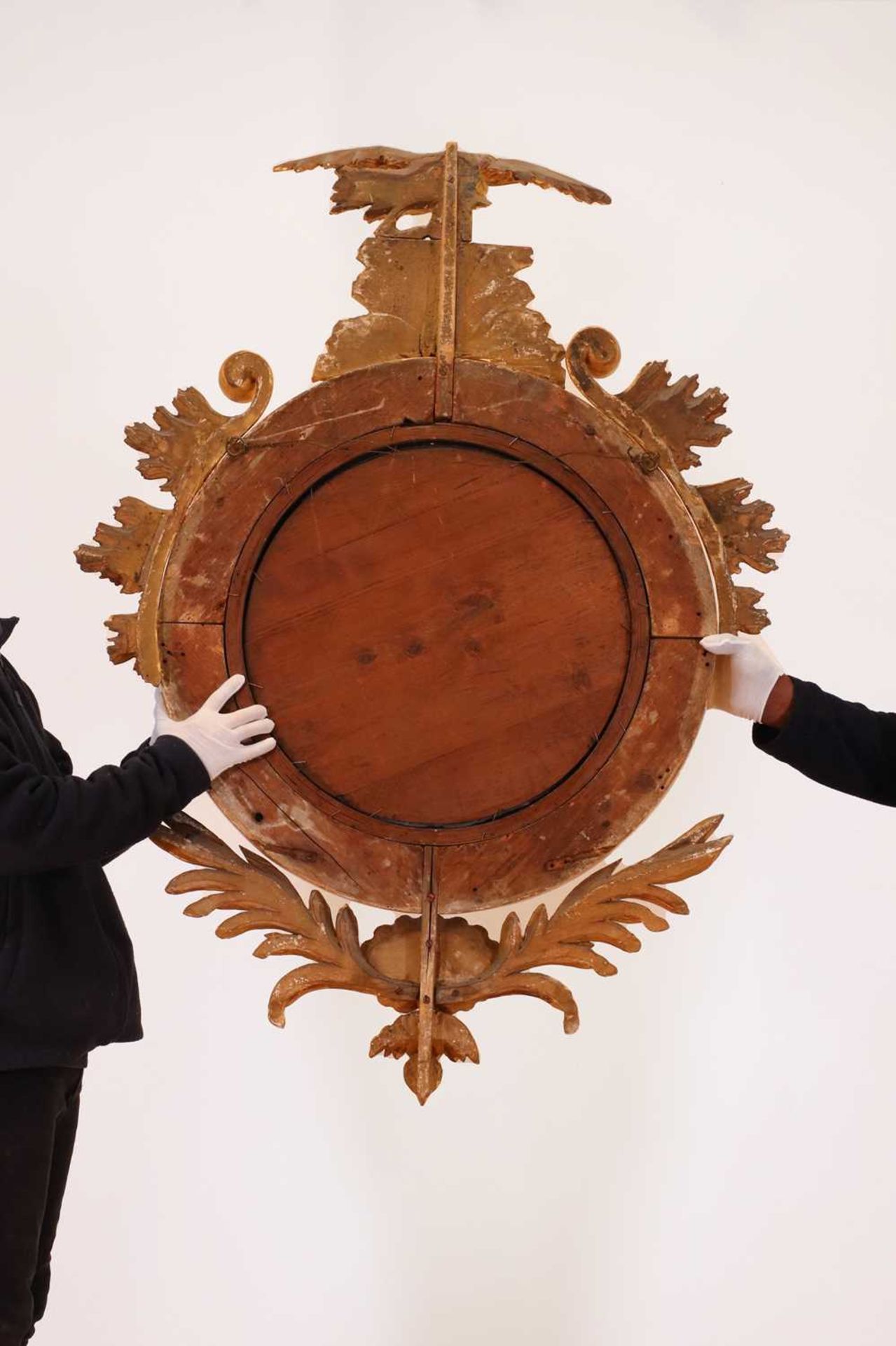 A Regency carved giltwood convex mirror, - Image 4 of 17