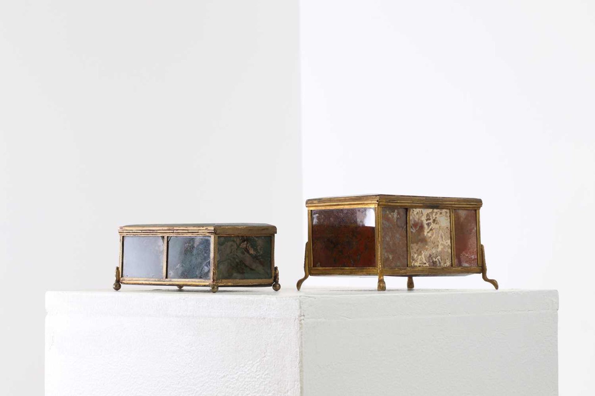 Two agate and gilt-metal-mounted caskets, - Image 4 of 14