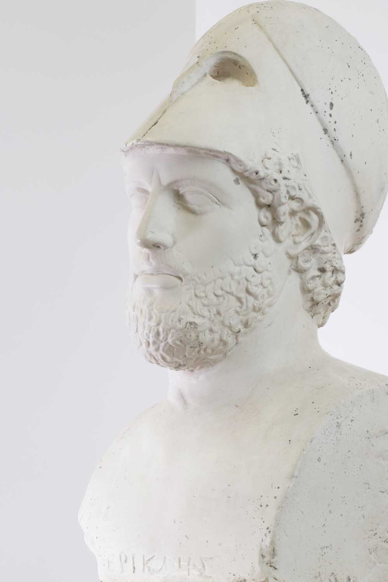 A plaster bust of Pericles after the antique, - Bild 6 aus 9