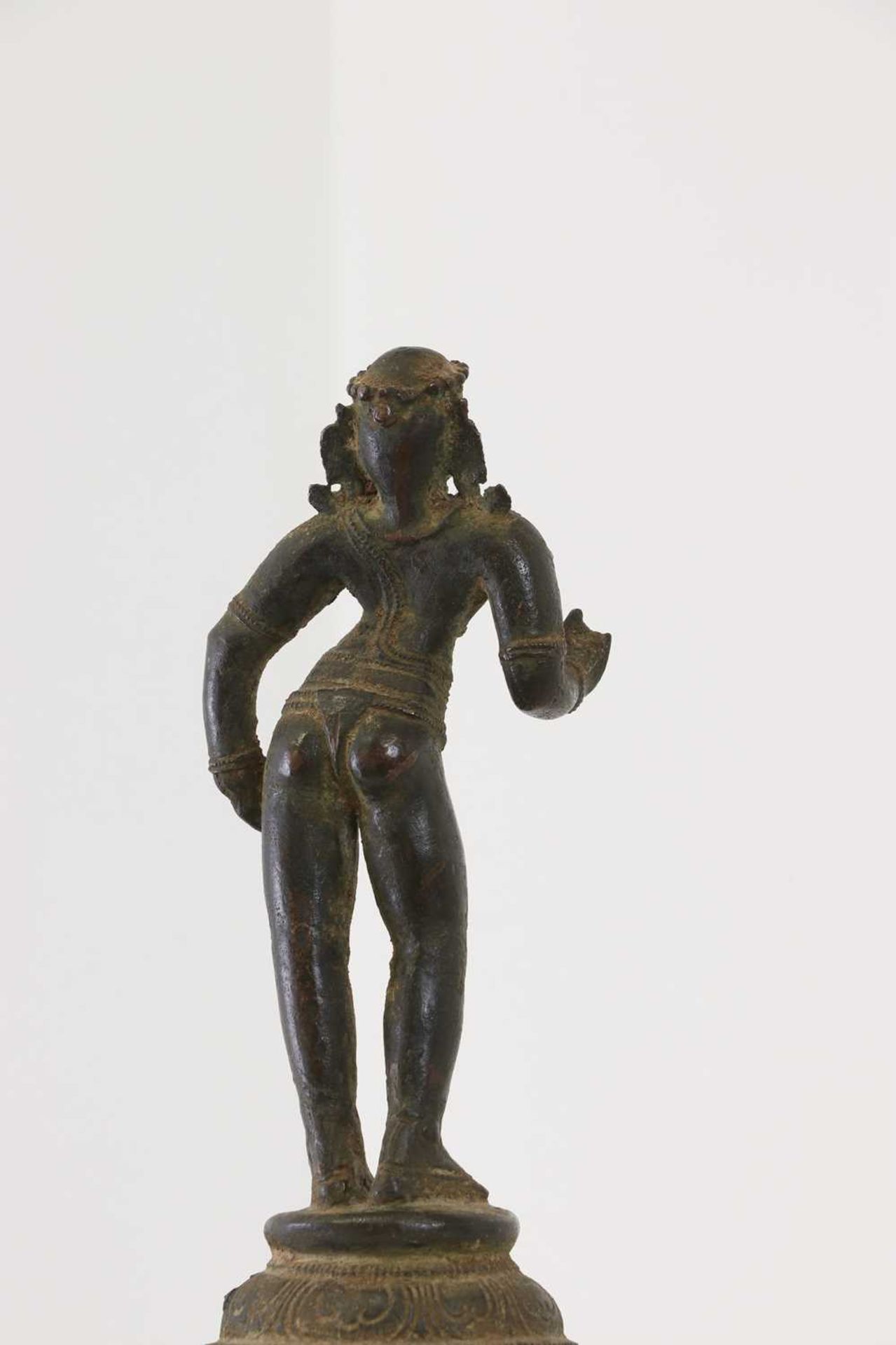 A bronze of a standing Nayanar, - Bild 5 aus 8