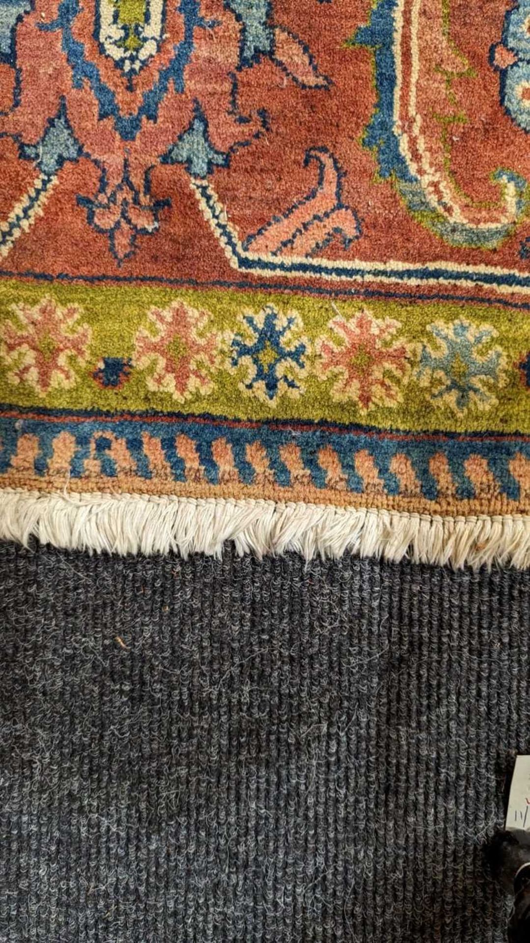 A Persian-style wool carpet, - Bild 12 aus 16