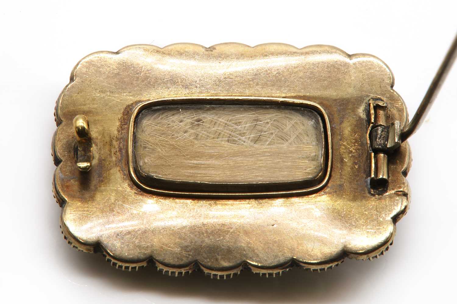 A Georgian memorial brooch, c.1800, - Image 2 of 2