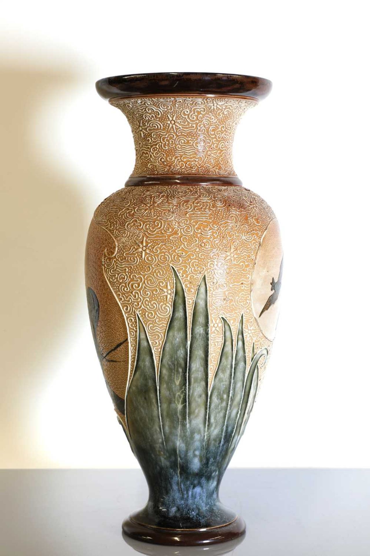 A Doulton Lambeth stoneware vase, - Bild 4 aus 5