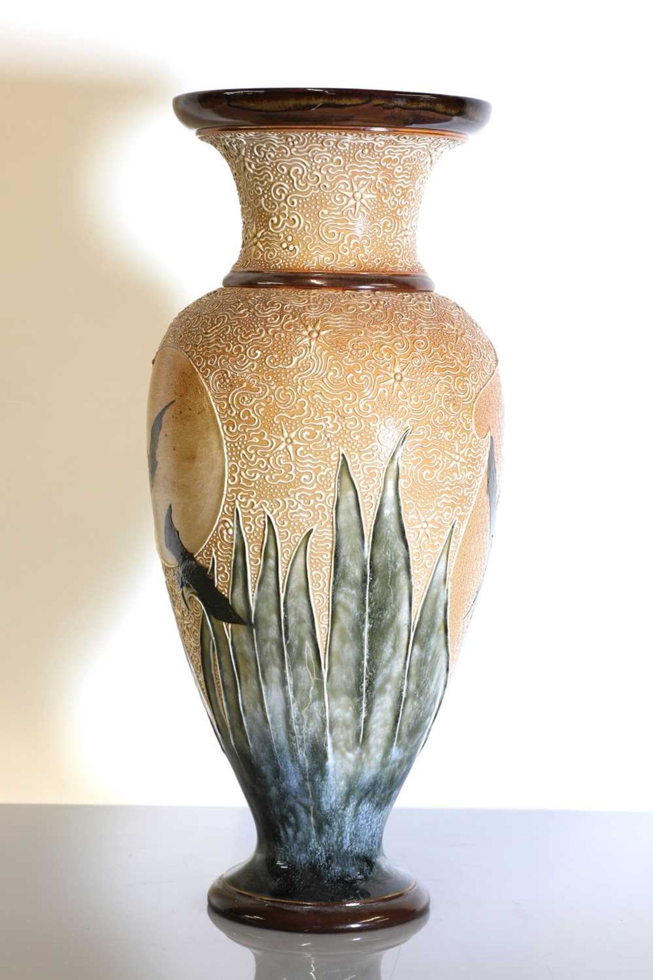 A Doulton Lambeth stoneware vase, - Bild 3 aus 5