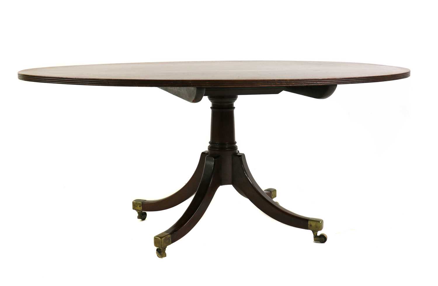 A George III mahogany oval dining table - Image 2 of 3