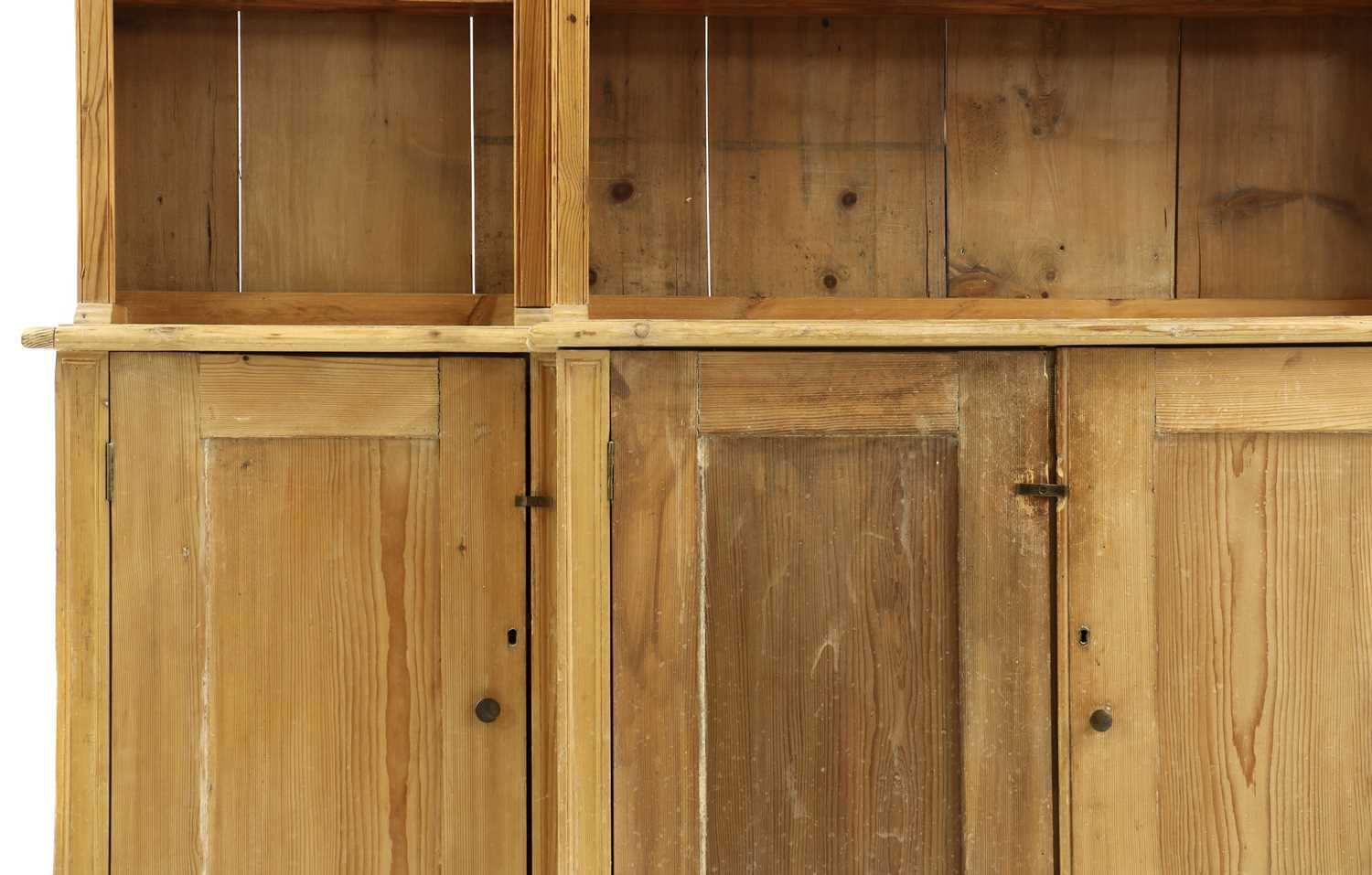 A Victorian breakfront pine dresser - Image 4 of 7