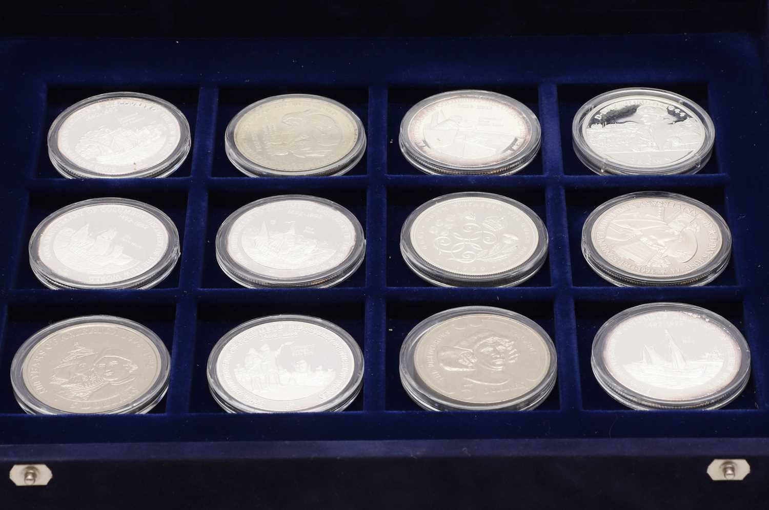 A set of twelve silver commemorative coins - Image 3 of 4