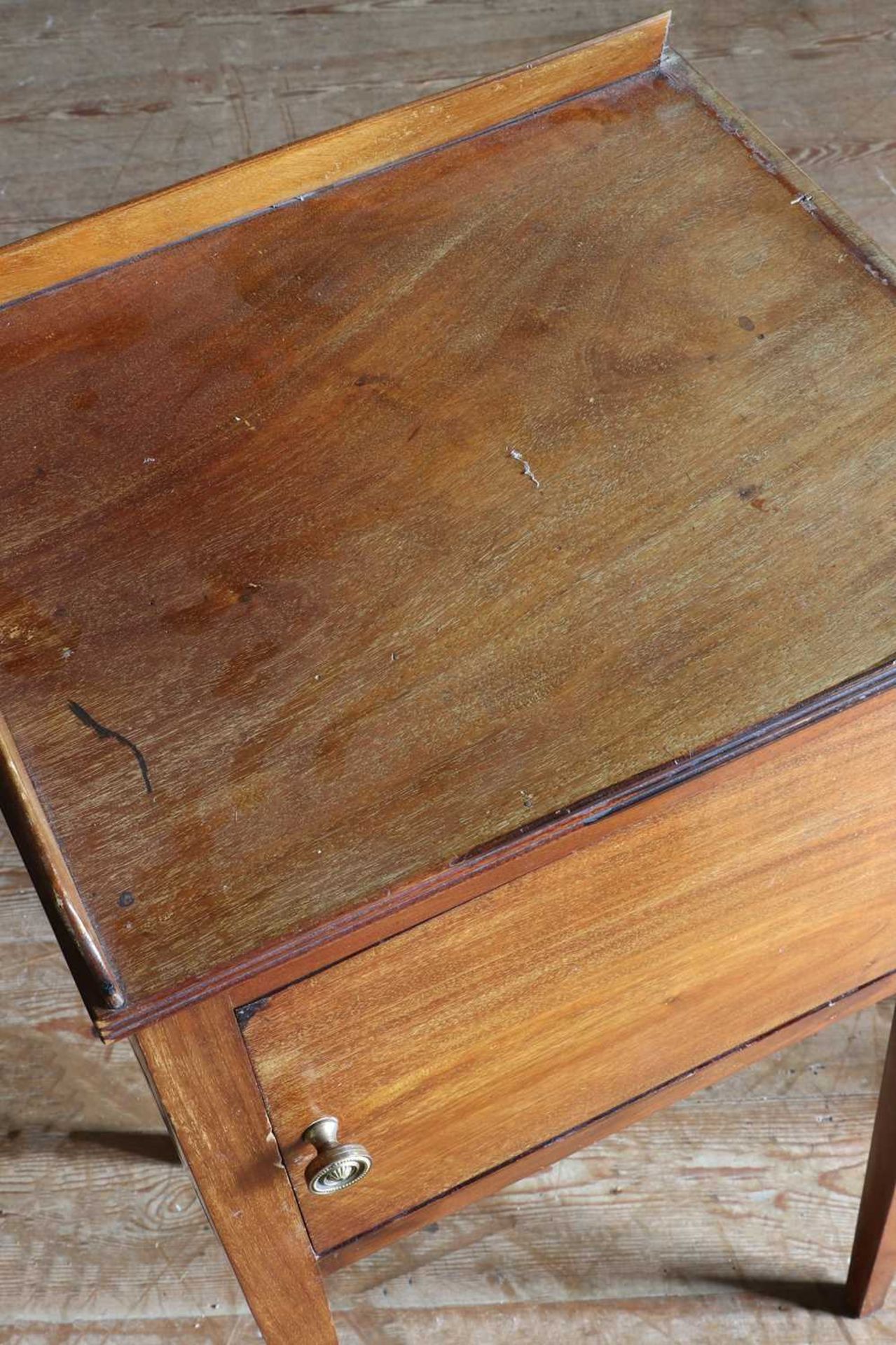 ☘ A Regency mahogany and inlaid quartetto table, - Bild 7 aus 8