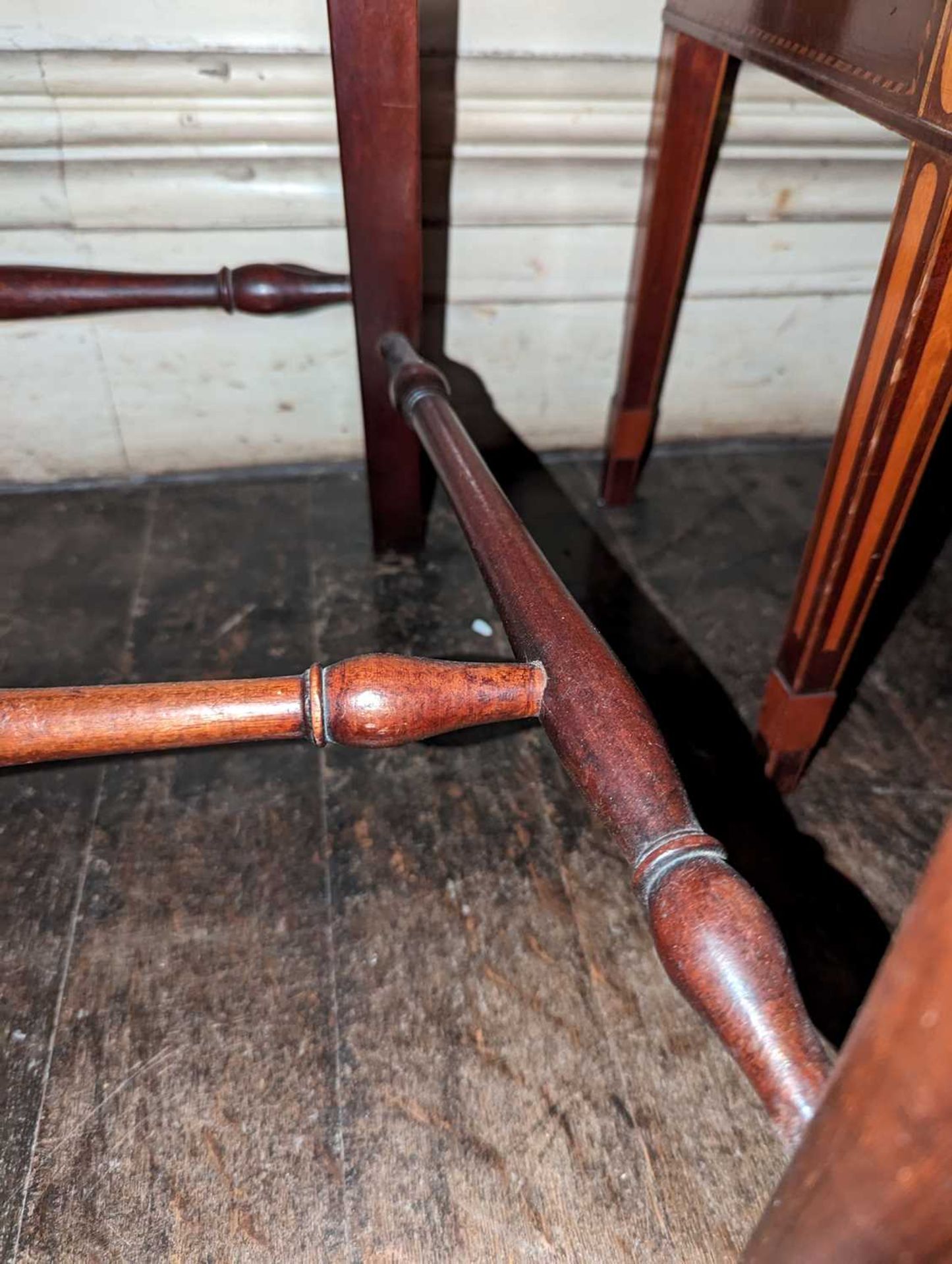☘ A set of six Regency rail-back dining chairs, - Bild 11 aus 13
