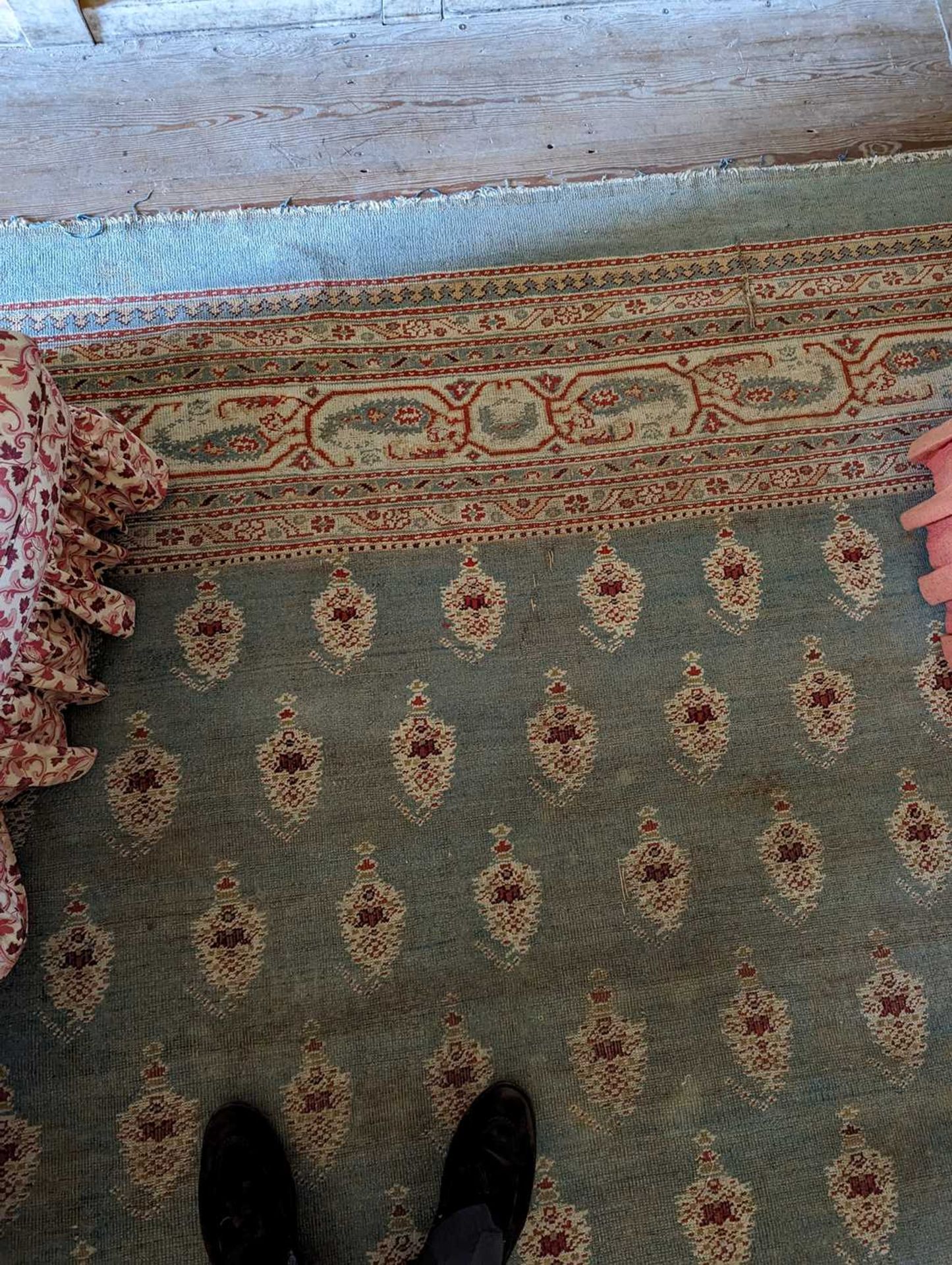 ☘ A large blue Amritsar carpet, - Image 30 of 38