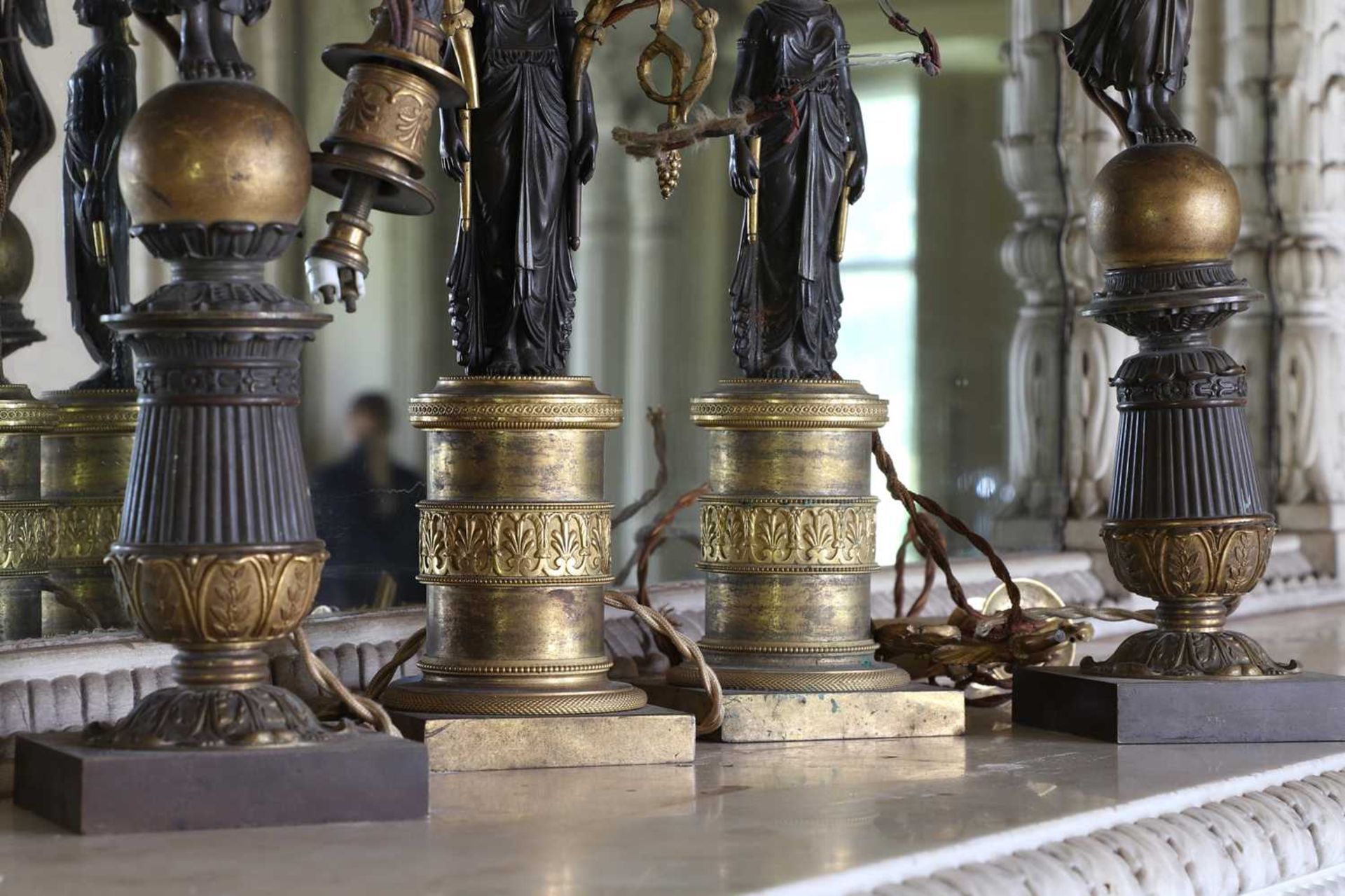 ☘ A pair of Regency gilt and patinated bronze candelabra, - Bild 9 aus 36