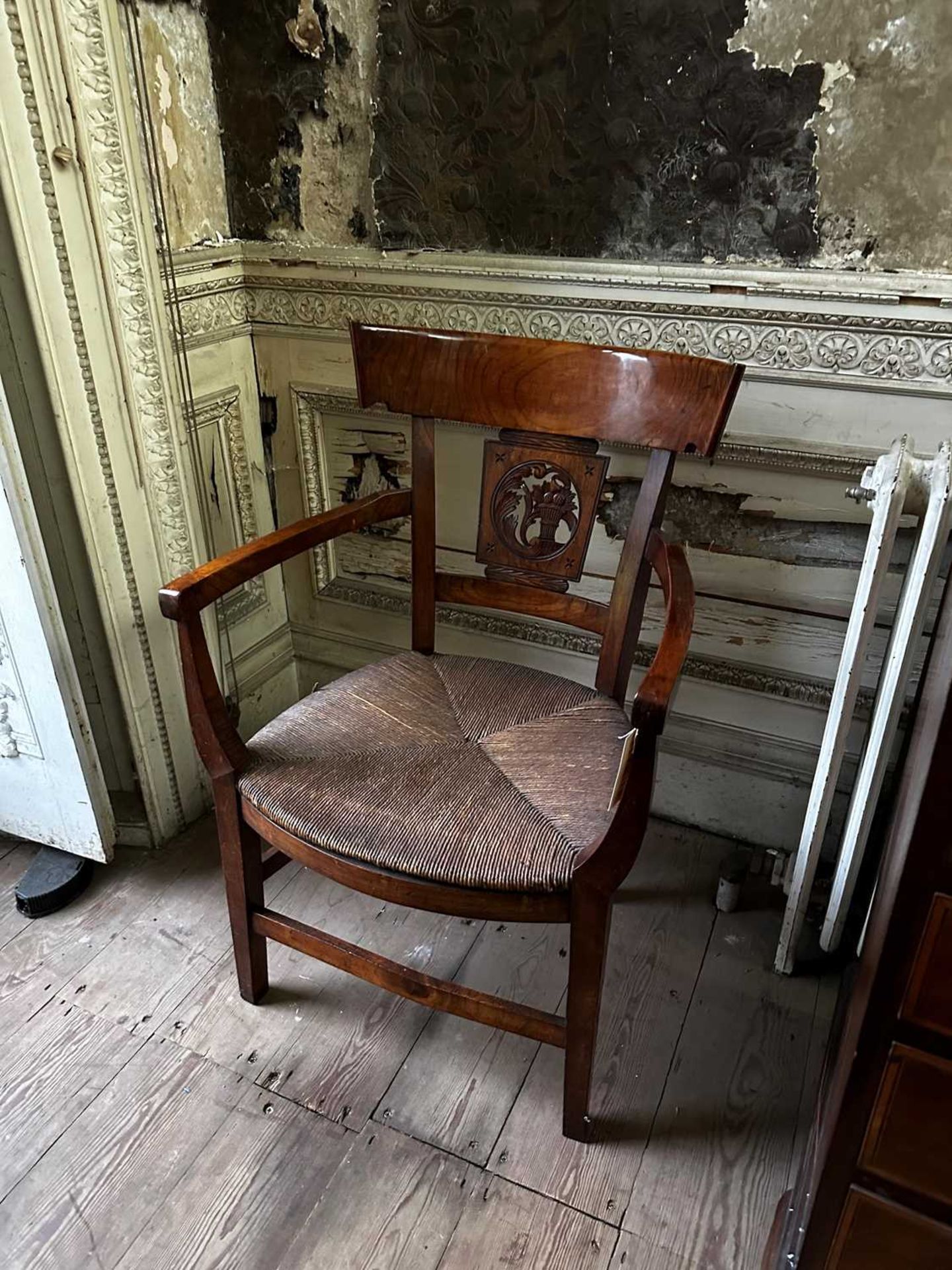 ☘ A set of four Biedermeier walnut bar-back armchairs, - Bild 18 aus 26