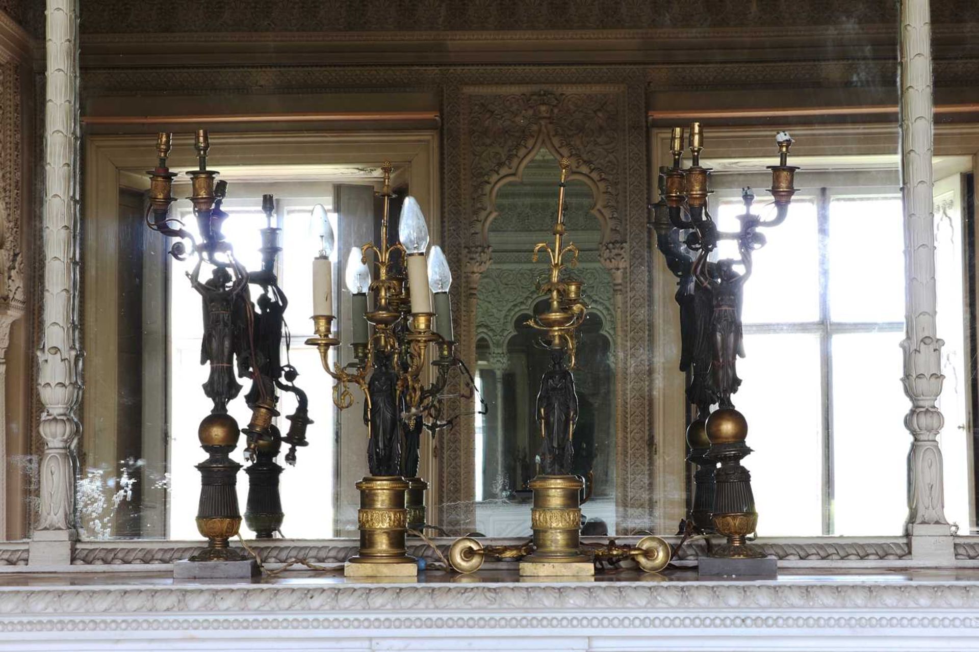 ☘ A pair of Regency gilt and patinated bronze candelabra, - Bild 4 aus 36