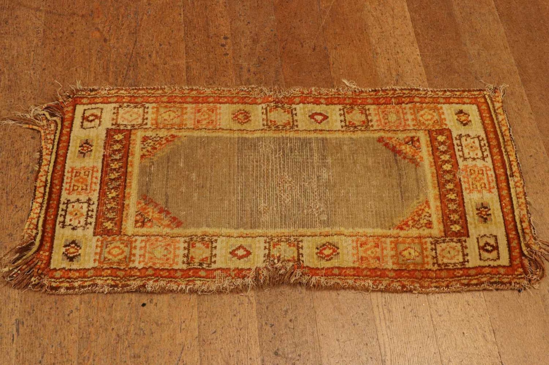 ☘ A group of three rugs, - Image 9 of 16
