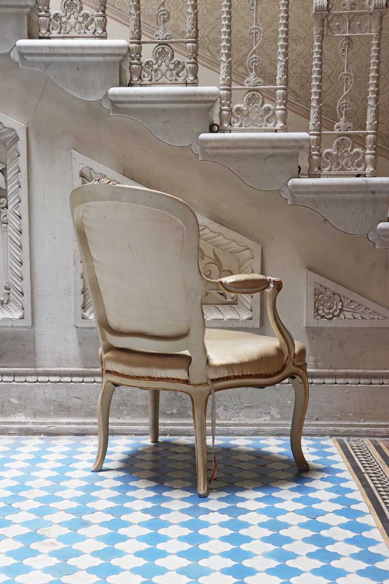 ☘ A Louis XV-style parcel-gilt salon chair, - Image 4 of 4