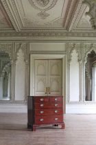 ☘ A George III mahogany chest of drawers,