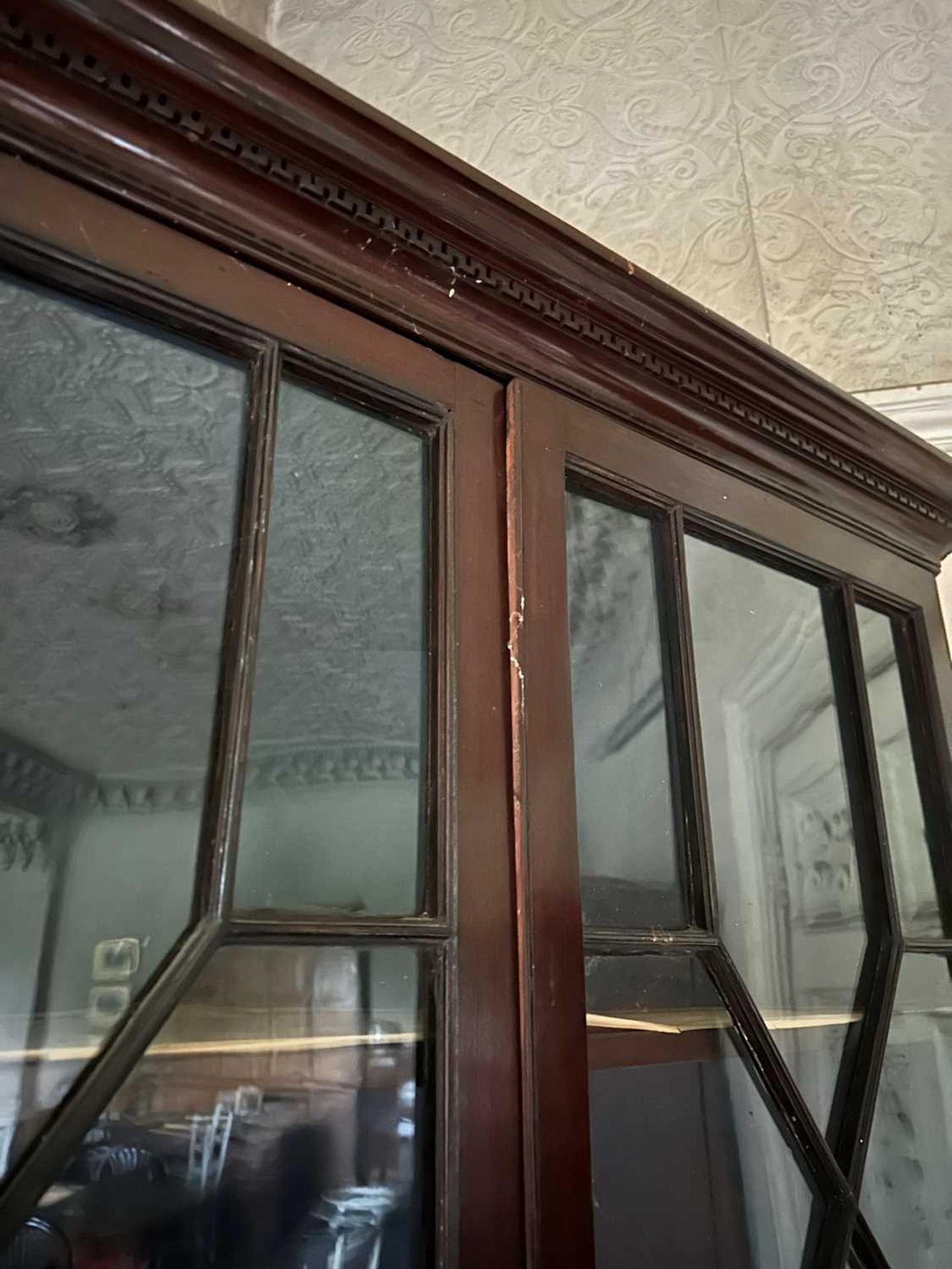☘ A George III mahogany standing corner cupboard, - Image 6 of 6
