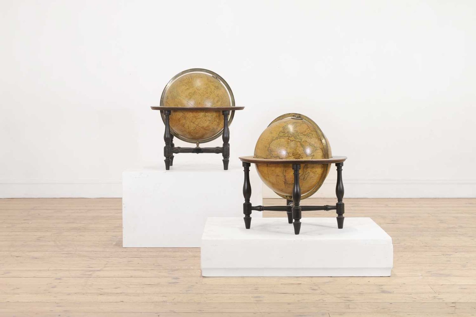 A pair of terrestrial and celestial library globes by J & W Cary, - Bild 3 aus 34