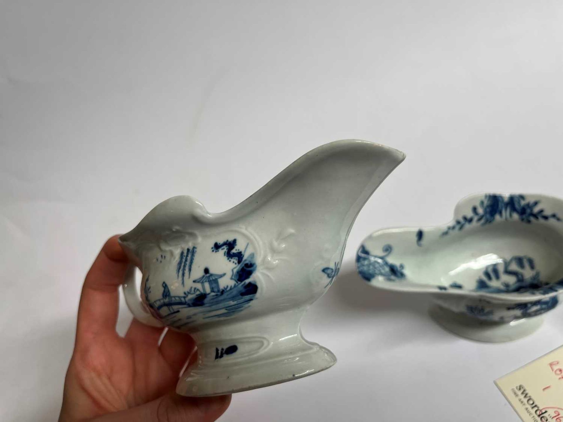 A pair of Worcester blue and white porcelain sauce boats, - Image 13 of 15
