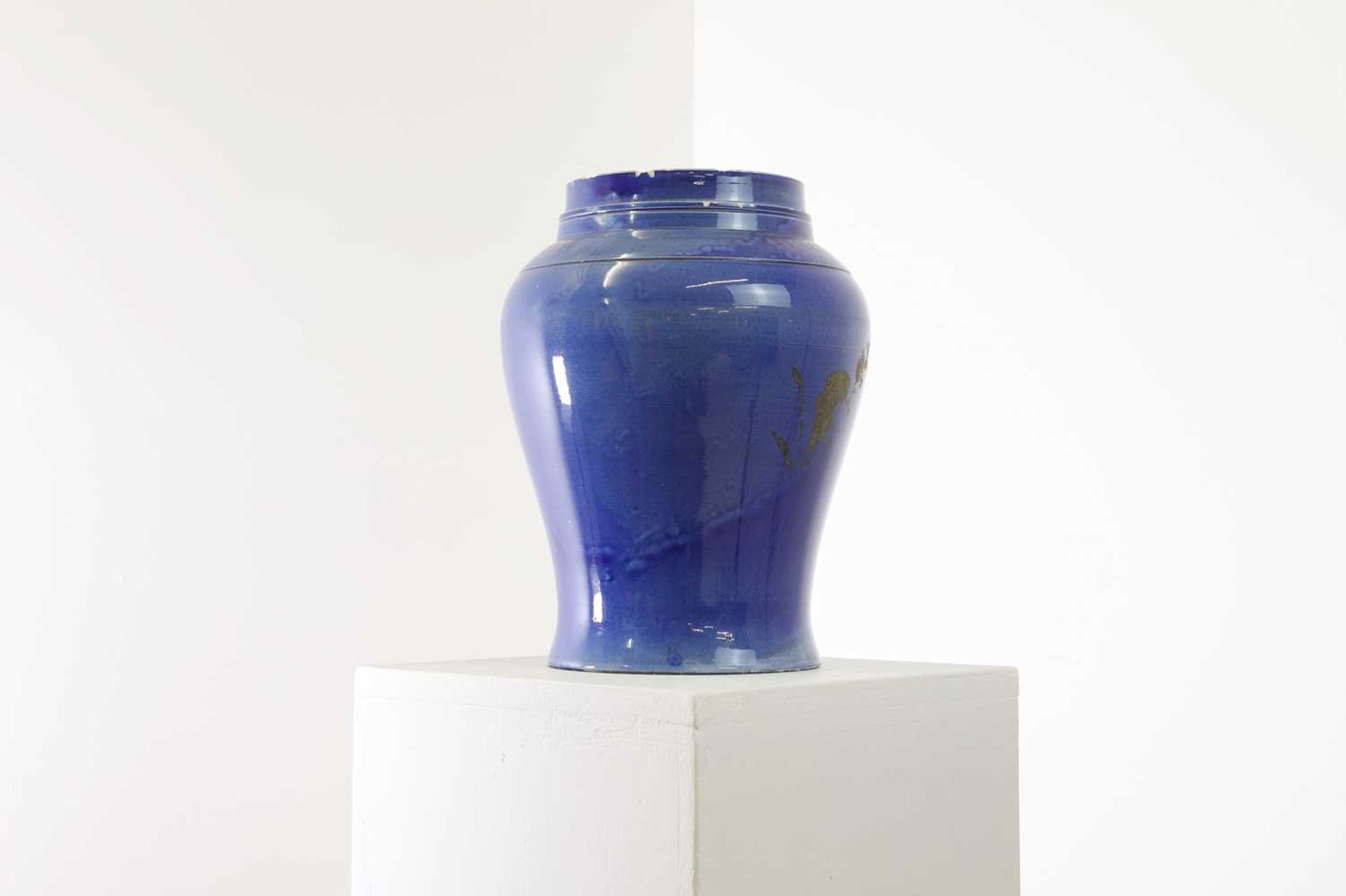 A glazed pottery vase, - Image 4 of 17