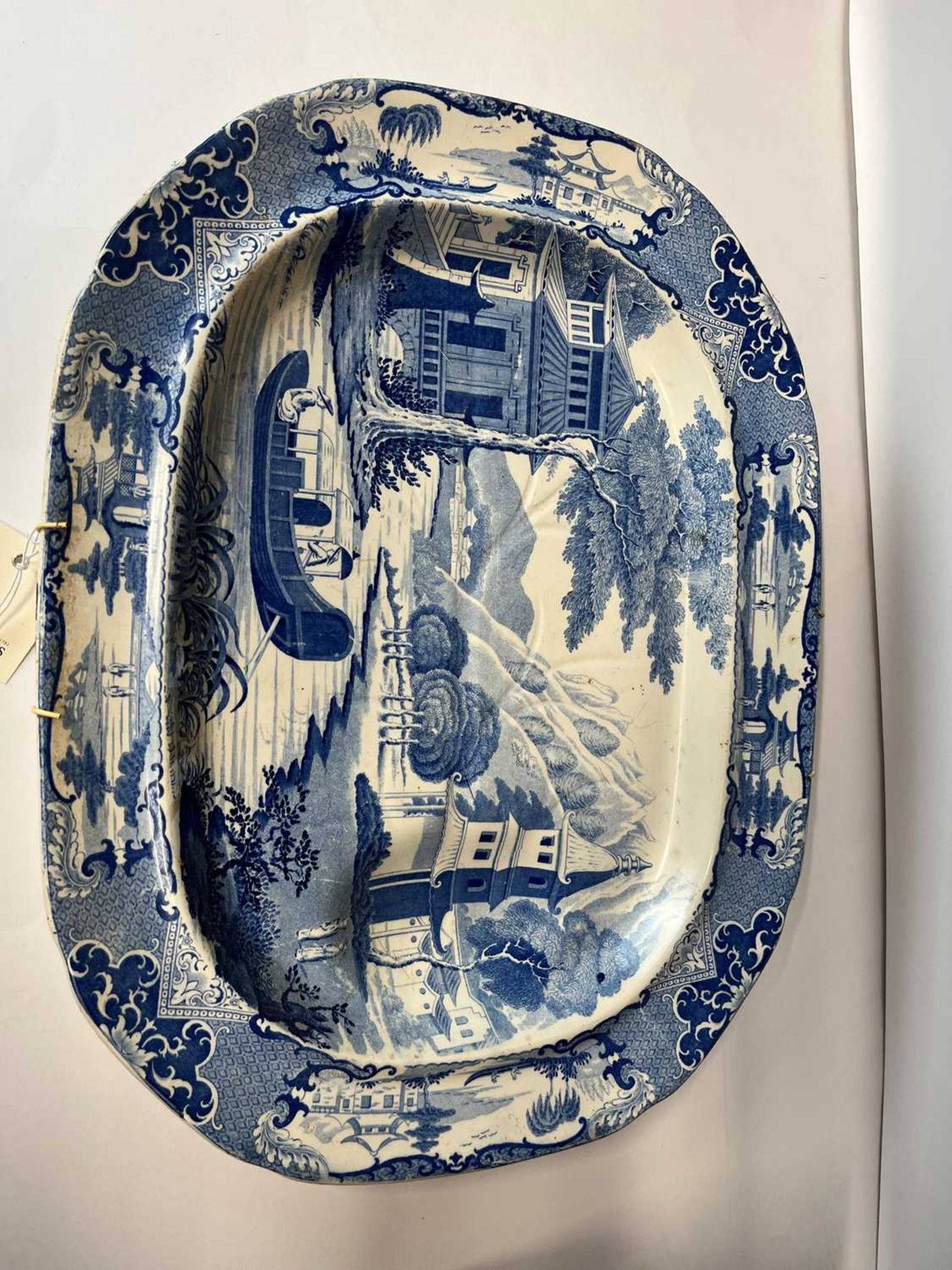 Seven various blue and white glazed stoneware meat plates, - Bild 18 aus 33