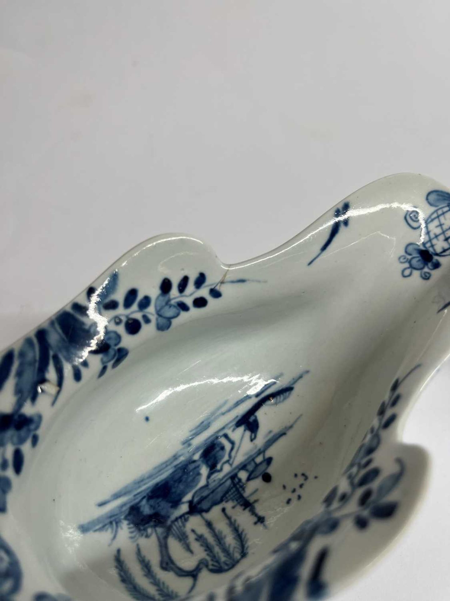 A pair of Worcester blue and white porcelain sauce boats, - Image 10 of 15
