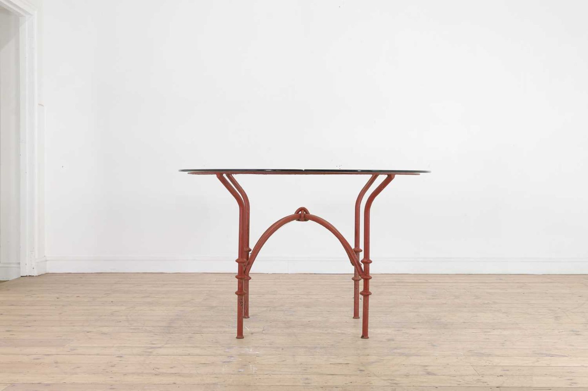 A painted wrought-iron table and chairs, - Image 9 of 12