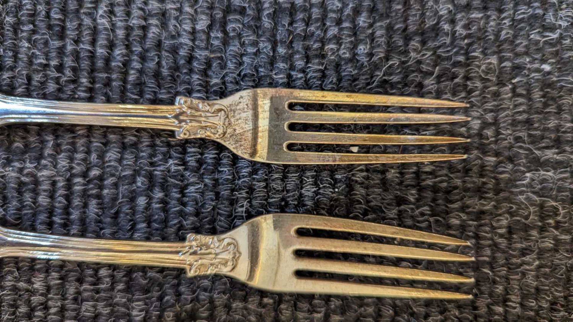 A composed George IV silver flatware service, - Image 24 of 46