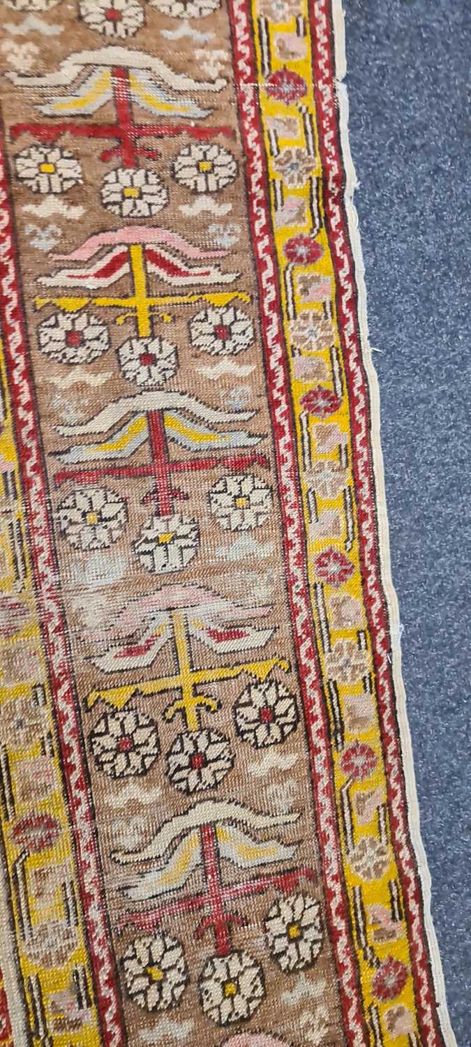 An Anatolian wool prayer rug - Image 13 of 18