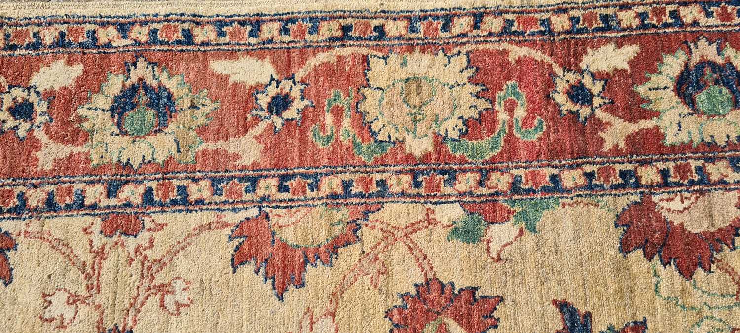 A Ziegler style carpet - Image 3 of 17