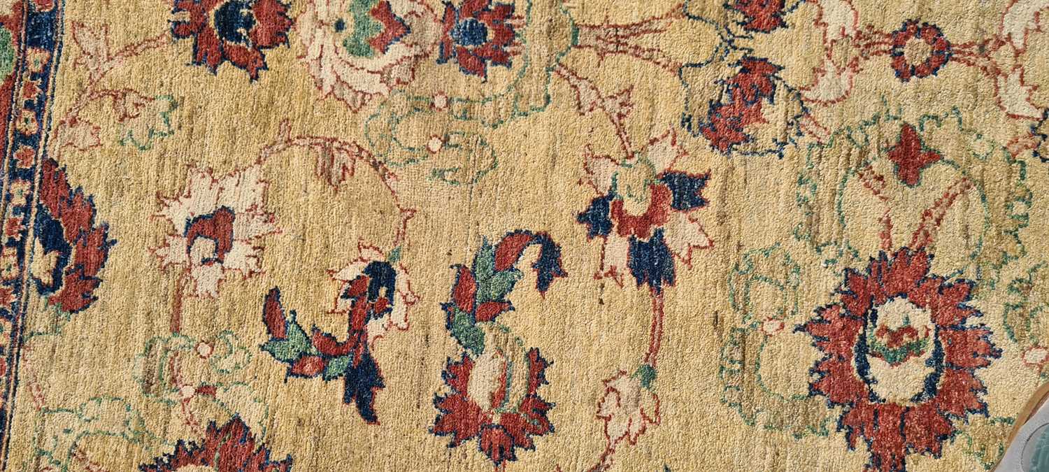 A Ziegler style carpet - Image 6 of 17