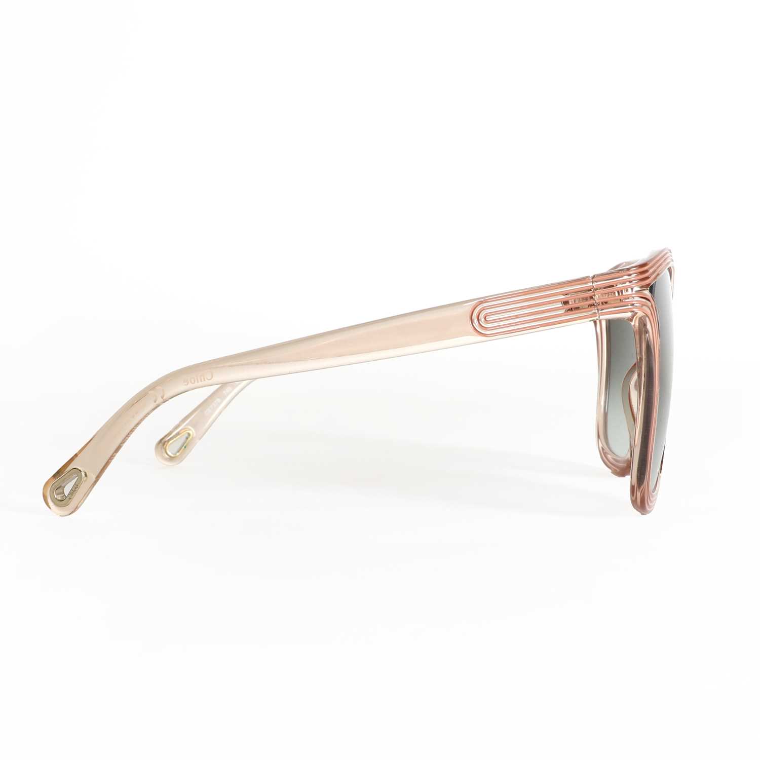 A pair of Fendi faux tortoiseshell framed sunglasses, - Image 6 of 10